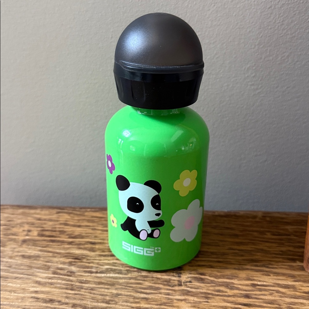 Sigg Little Panda Reusable Kids Water Bottle .3 Liters NEW  Recyclable Aluminum